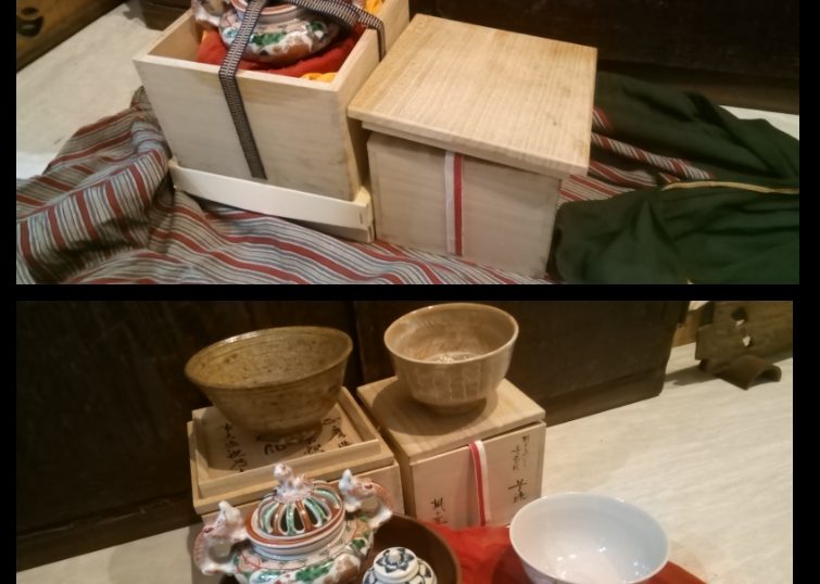 Ｌ１６８　茶箱　『木製』『漆塗』『志野茶碗　振出　茶巾筒』　紙箱　茶道具