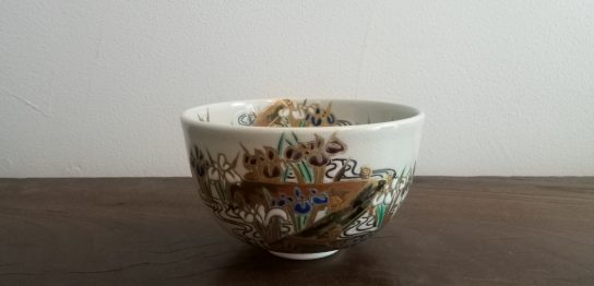 初代宮川香雲作色絵茶碗
